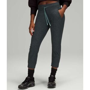 Lululemon Ready To Rulu Jogger Size 8 Crop Heathered Tidewater Teal/Black Soft